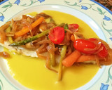 Foto del paso 10 de la receta: Lubina rellena de verduras sobre crema de espárragos