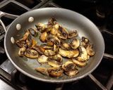 A picture of step 3 of Asparagus and Mushrooms with Lemon Butter Sauce.