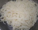 शेज़वान नूडल्स (Schezwan noodles recipe in Hindi) रेसिपी चरण 3 फोटो
