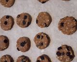 Foto del paso 3 de la receta: Galletas de avena y pasas sin azúcar 😋