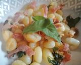 A picture of step 6 of Bacon and sage gnocchi.