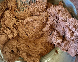 Foto del paso 3 de la receta: Pastel de soletillas, nata y mousse de chocolate