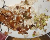 A picture of step 2 of Besan or gajar ka Halva.