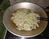 Foto langkah ke 3 dari resep Spicy Peanut Noodle.