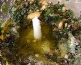 Foto del passaggio 2 della ricetta Farfalle al pesto Di basilico