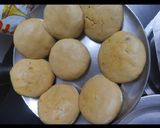 A picture of step 5 of Aloo ka paratha.