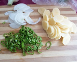 Foto del paso 1 de la receta: Patatas panadera a lo pobre