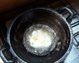 Foto langkah ke 2 dari resep Telor Ceplok Asam Manis.