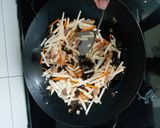 Foto langkah ke 3 dari resep Tumis bengkuang..