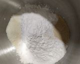 Foto langkah ke 1 dari resep Japanese Bread with Rice Flour.