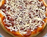 Foto langkah ke 5 dari resep Pizza Teflon Praktis.