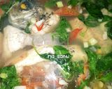 Foto langkah ke 6 dari resep Sop ikan gurame kemangi.