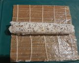 Foto del paso 12 de la receta: Sushi para principiantes (sin alga nori)