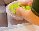 Hình bước làm 1 của món Canh bí đao tàu hủ trứng muối