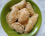 Foto langkah ke 5 dari resep Pastel Renyah (kulit super elastis).