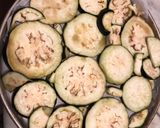 A picture of step 3 of Eggplant Margherita Pizza.