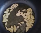 Foto del paso 2 de la receta: Sopa de ajos 🧄 🇪🇸 receta de aprovechamiento