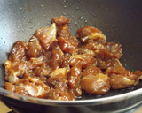 Foto del paso 1 de la receta: Pollo con almendras macerado con salsa Teriyaki