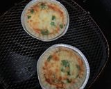 Hình bước làm 2 của món Bánh Trứng Cút Phô Mai Ngàn Lớp
