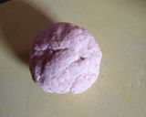 A picture of step 2 of Cryspy round crackers.