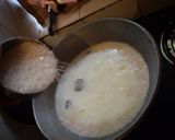 A picture of step 4 of Suji / Salmonella Halwa.