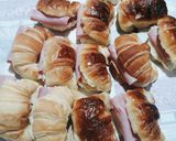 Foto del paso 3 de la receta: Más que receta es una idea "Medialunas con jamón y queso"