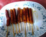 Foto langkah ke 5 dari resep Sate Sosis Sederhana.