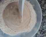 Foto del paso 2 de la receta: Medialunas sin manteca ni grasa