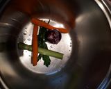 Foto del passaggio 1 della ricetta Lesso rifatto con le cipolle