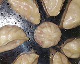 A picture of step 5 of Veg Momos.