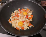 Foto del paso 4 de la receta: Cơm Rang (Arroz frito estilo vietnamita) con pato