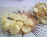 Foto del paso 1 de la receta: Filetes de merluza con patatas de vicio