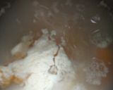 Foto langkah ke 1 dari resep Bolu kukus mekar semangka kuning 1 telur.