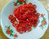 Foto langkah ke 2 dari resep Sambal Jamblang Ayam Suwir.