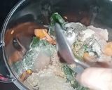 Foto langkah ke 3 dari resep Lumpia Ayam Roll.
