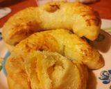 Sajttal töltött kiflik 🥐🥐🥐🥐 kovásszal készült pizzatésztából recept fázis 6 fotója