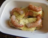 Foto del paso 3 de la receta Salmón al horno con patatas y mayonesa al eneldo