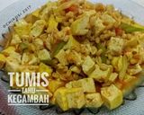 Foto langkah ke 4 dari resep Tumis Tahu Kecambah.