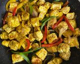 A picture of step 3 of Quick Paneer Roll.