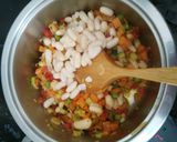 Foto del paso 3 de la receta: Judías blancas compuestas con verduras otoñales