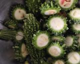 A picture of step 1 of Bitter gourd chips.