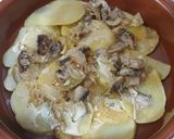 Foto del paso 4 de la receta: Patatas con nata y champiñones