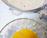 Foto del paso 1 de la receta: Pechugas de pollo rebozadas con patatas al tomillo y ensalada 🥗