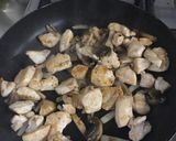 A picture of step 5 of Creamy chicken.