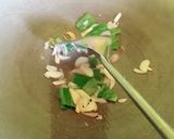 Foto langkah ke 3 dari resep Cah kangkung sederhana.