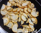 A picture of step 2 of Zucchini/Courgette Fry (Indian style).