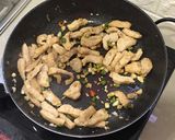 รูปขั้นตอนการทำที่ 4 ของ หมูเส้นผัดพริกสด