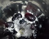A picture of step 1 of Black grapes smoothie.