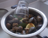 Foto del paso 6 de la receta: Almejas frescas con limón