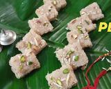 ओल्या नारळाची बर्फी (olya naralachi barfi recipe in marathi) रेसिपी स्टेप 8 फोटो 